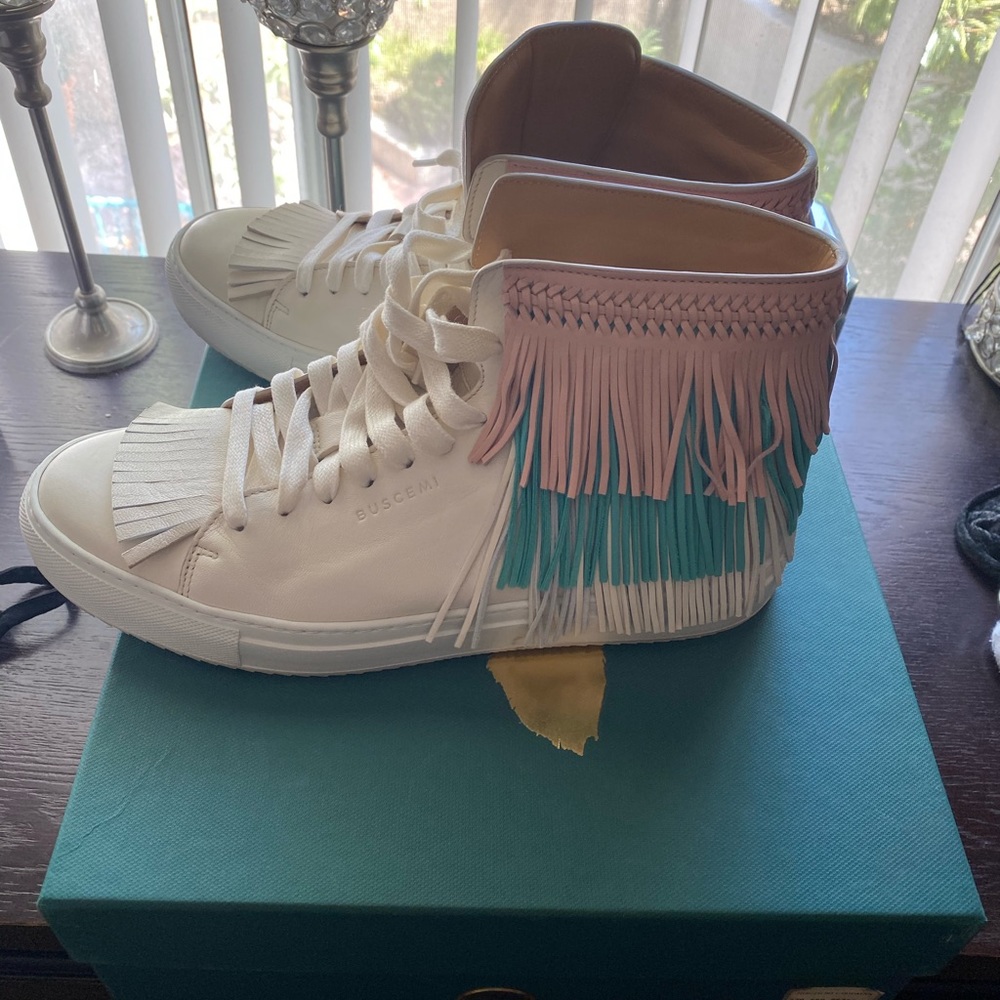 Buscemi women’s size 11 shoes